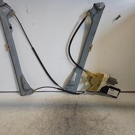 Leve vitre electrique avant droit RENAULT LAGUNA 3 Photo n°1