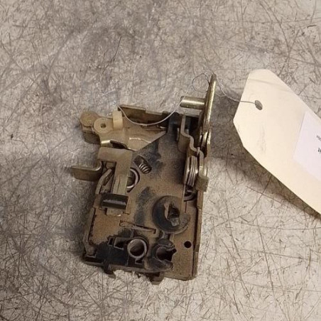 Serrure avant droit PEUGEOT 106