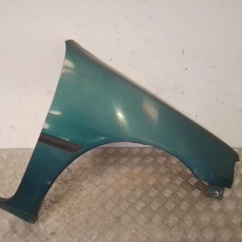 Aile avant droit PEUGEOT 106
