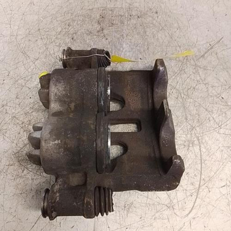 Etrier avant droit (freinage) OPEL MOVANO B