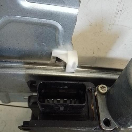 Leve vitre electrique avant gauche PEUGEOT 2008 1