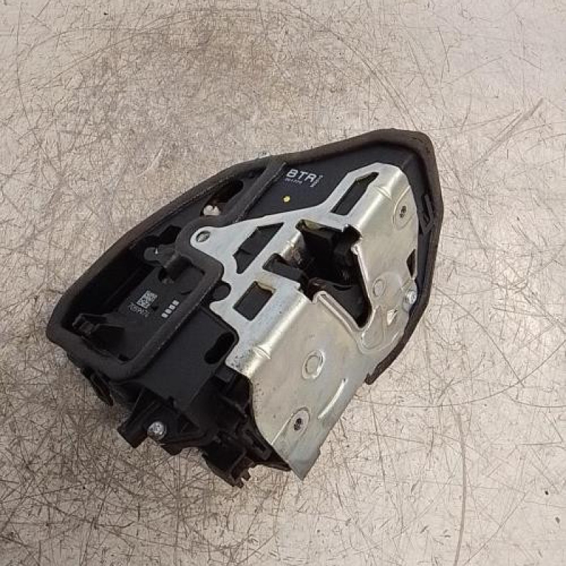 Serrure avant droit BMW SERIE 3 E90