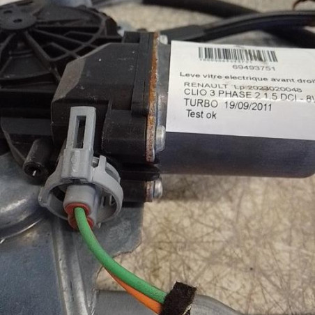 Leve vitre electrique avant droit RENAULT CLIO 3