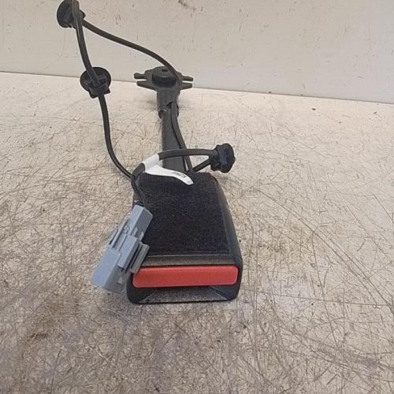 Attache ceinture avant gauche RENAULT CLIO 5