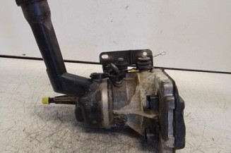 Pompe de direction PEUGEOT 308 1
