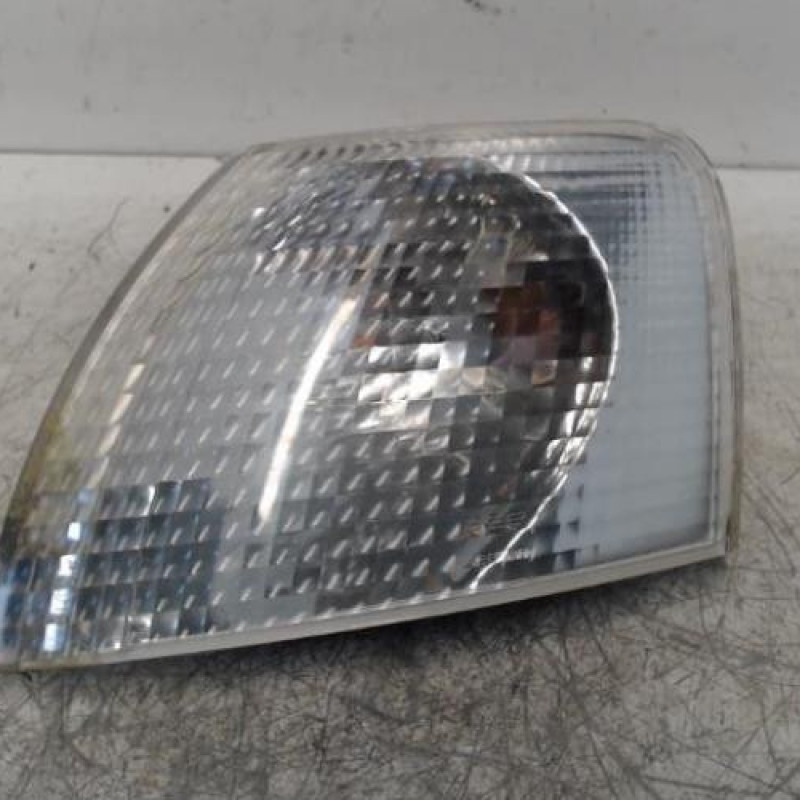 Optique avant secondaire gauche (feux)(clignotant) VOLKSWAGEN PASSAT 4