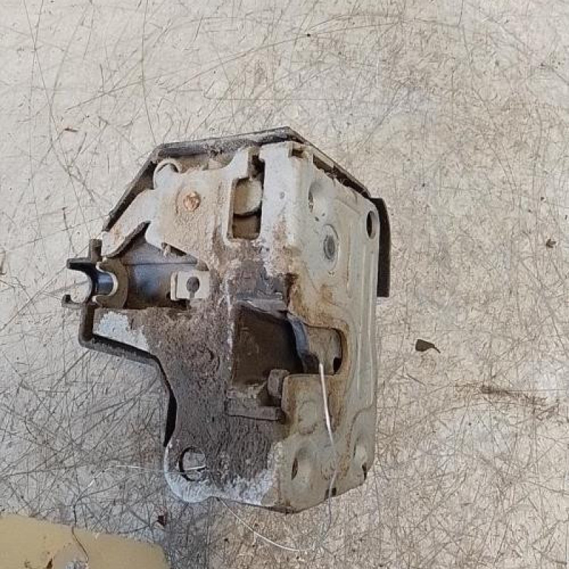 Serrure avant droit RENAULT CLIO 2