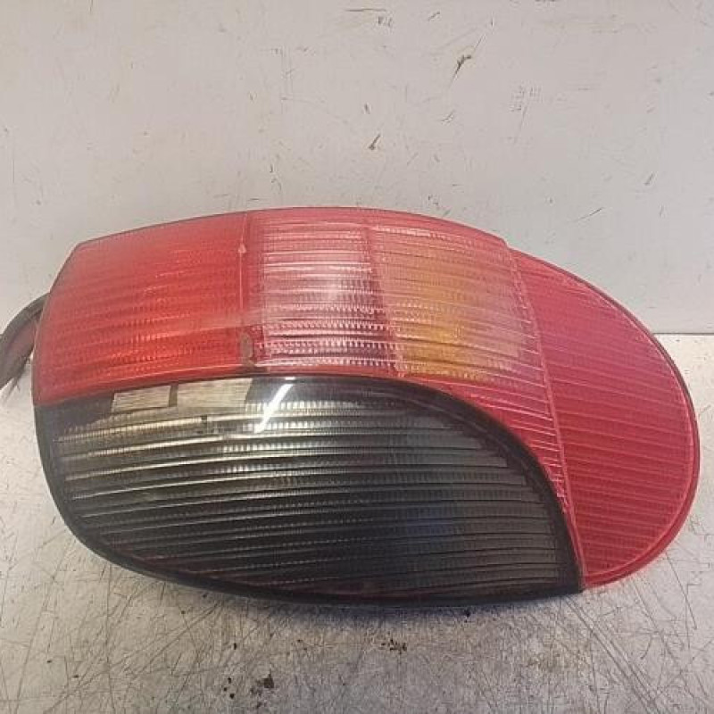 Feu arriere principal droit (feux) PEUGEOT 306
