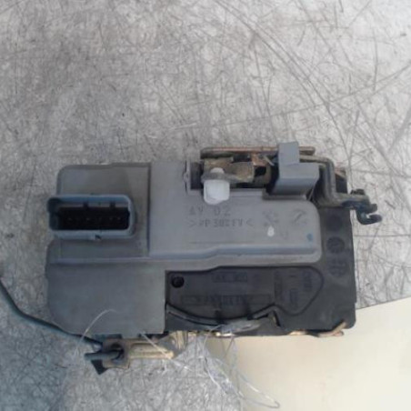 Serrure avant droit PEUGEOT 306