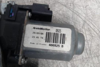 Leve vitre electrique avant gauche NISSAN NOTE 1