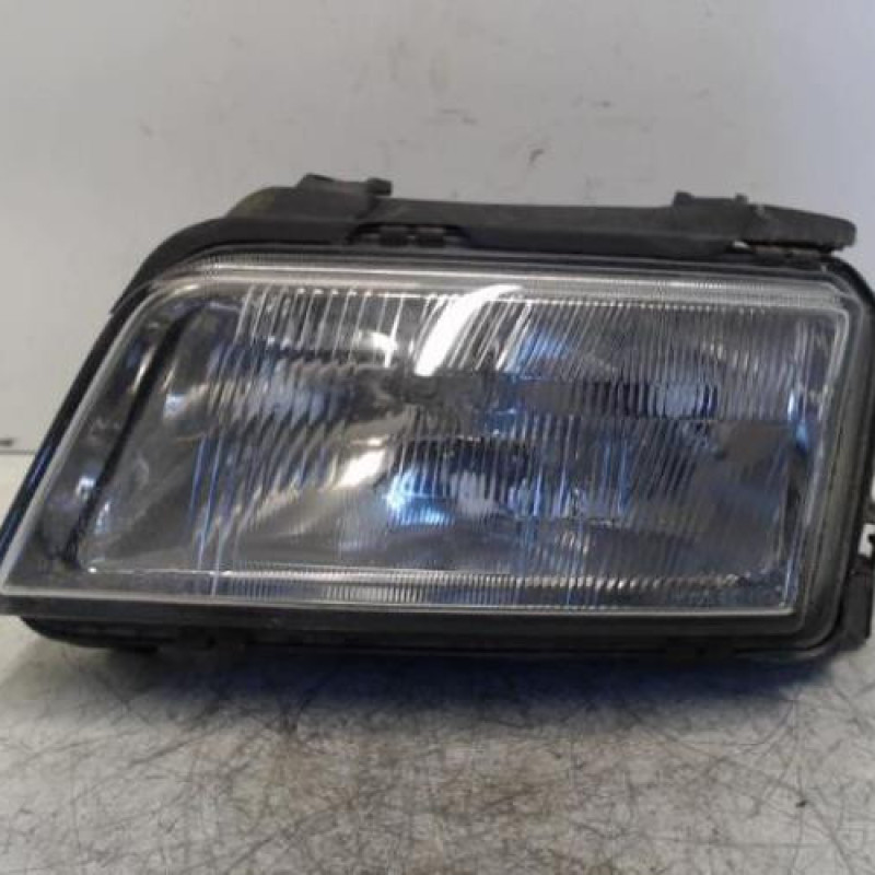 Optique avant principal gauche (feux)(phare) AUDI A4 1