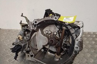Boite de vitesses PEUGEOT 405 Photo n°1
