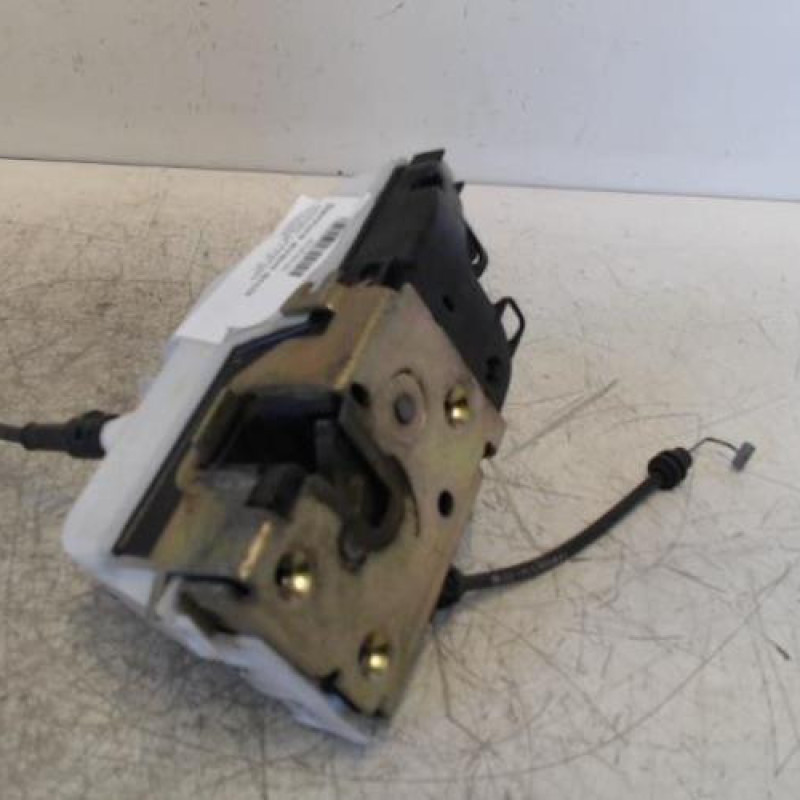 Serrure avant droit CITROEN C3 1 Serrure avant droit CITROEN C3 1