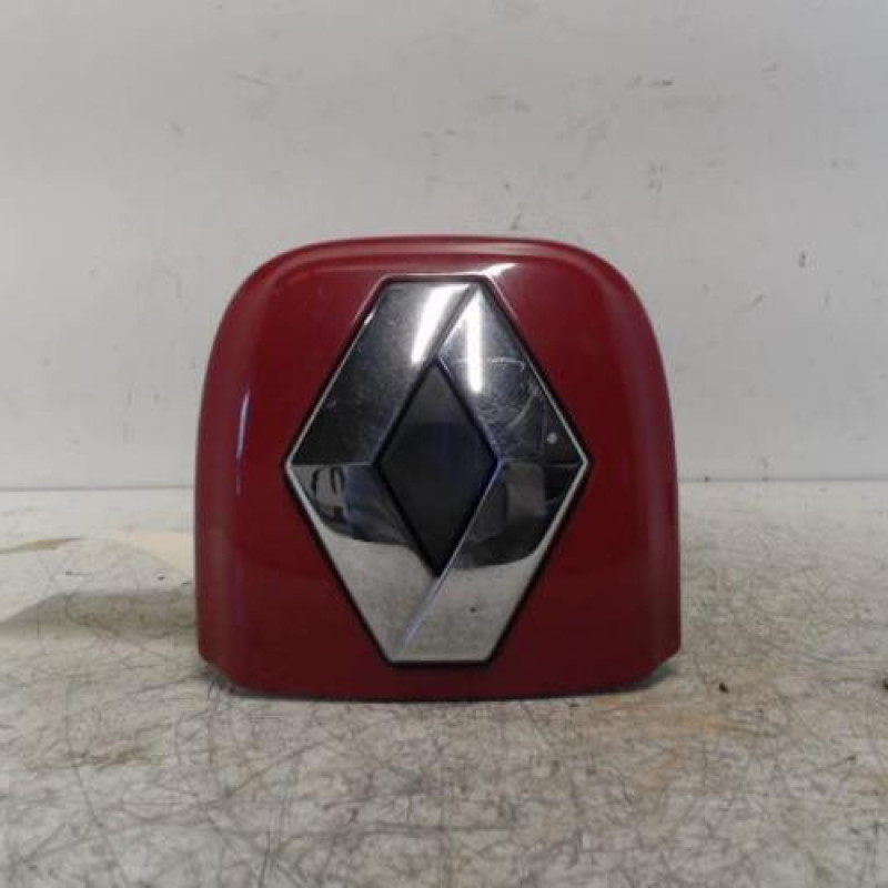 Bouton de coffre RENAULT CLIO 2 Bouton de coffre RENAULT CLIO 2