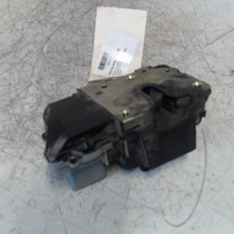 Serrure avant droit PEUGEOT 307 Serrure avant droit PEUGEOT 307
