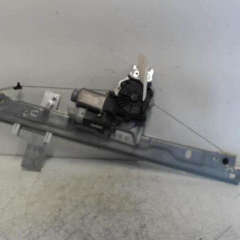 Leve vitre electrique avant droit PEUGEOT 207