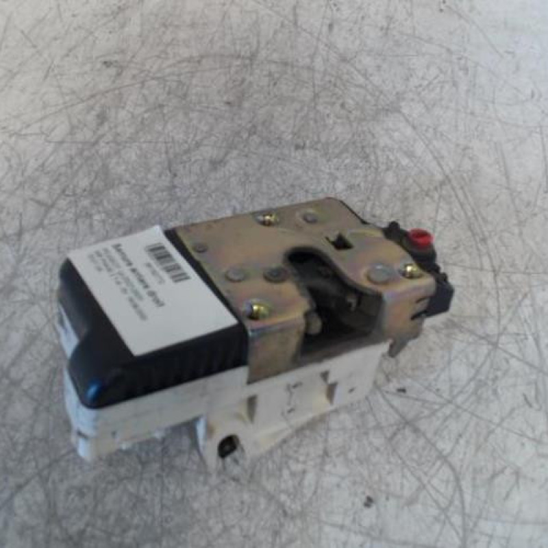 Serrure arriere droit PEUGEOT 306