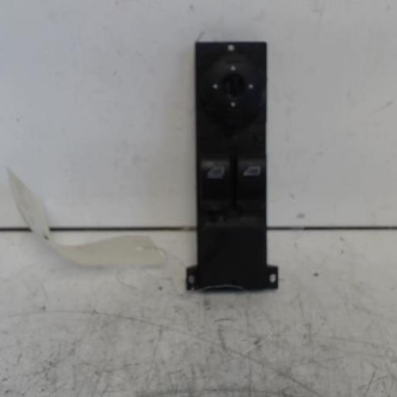 Interrupteur de leve vitre avant gauche FORD C-MAX 1