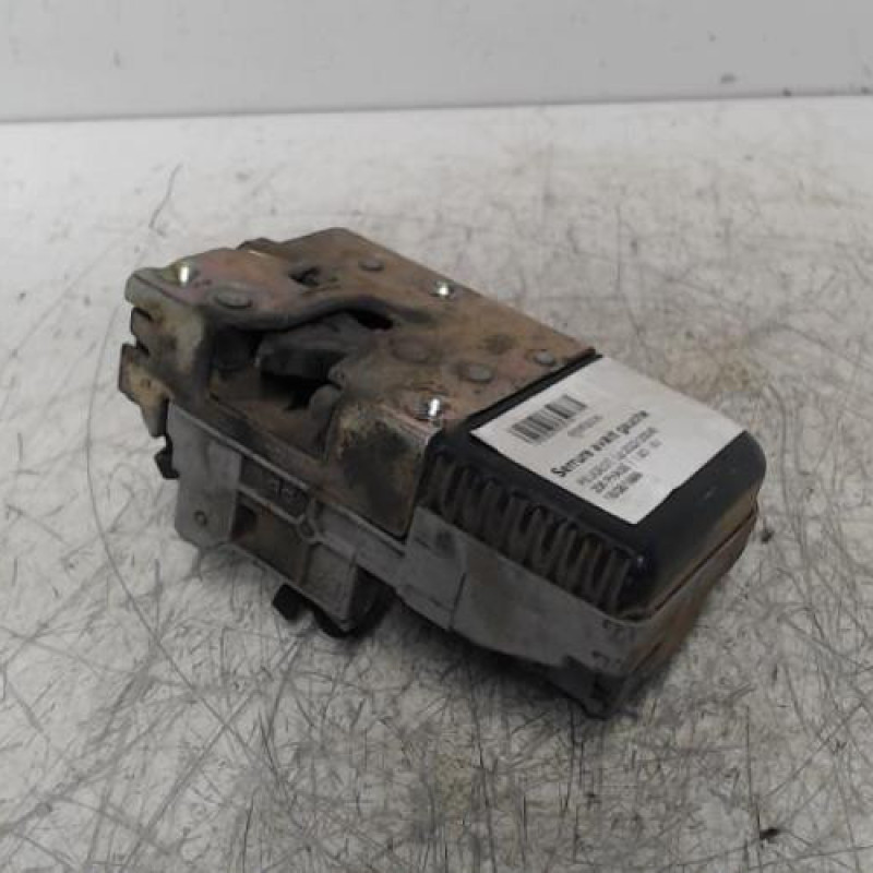 Serrure avant gauche PEUGEOT 206