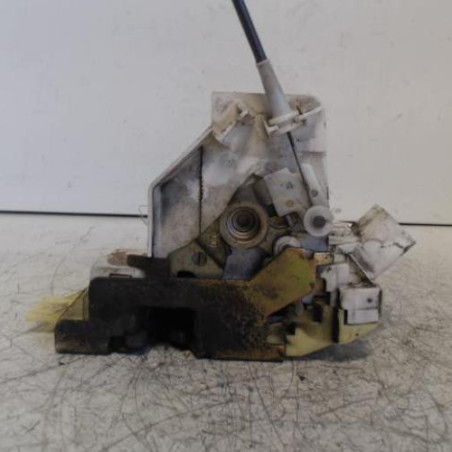 Serrure arriere gauche FORD FOCUS 1