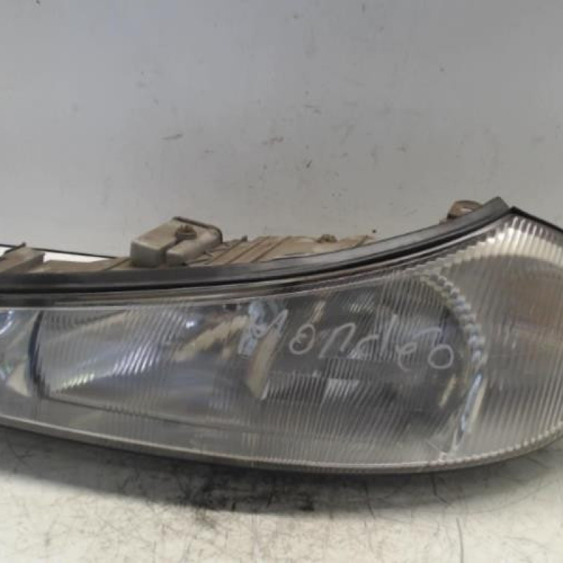 Optique avant principal gauche (feux)(phare) FORD MONDEO 1