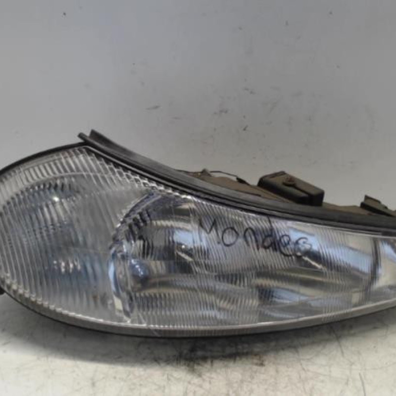 Optique avant principal droit (feux)(phare) FORD MONDEO 1