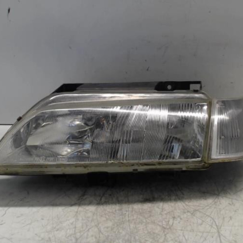Optique avant principal gauche (feux)(phare) CITROEN XANTIA
