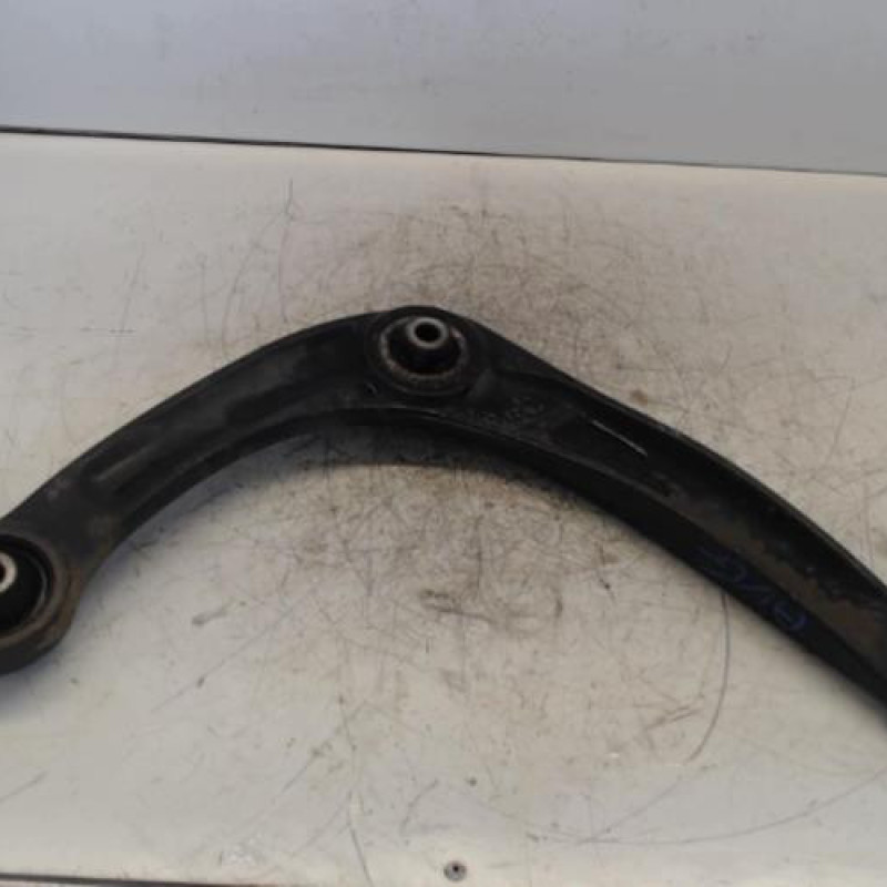 Triangle avant gauche CITROEN C4 2 Triangle avant gauche CITROEN C4 2
