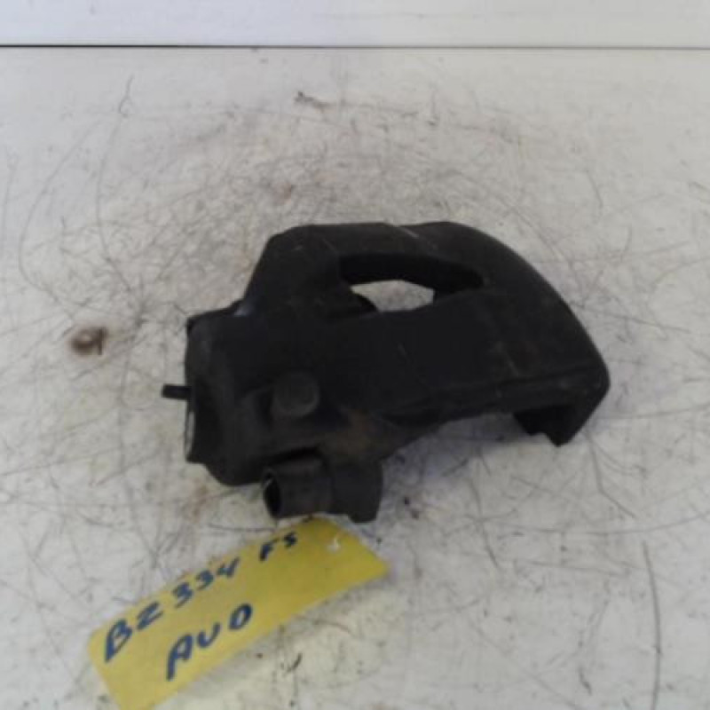 Etrier avant droit (freinage) VOLKSWAGEN GOLF 5