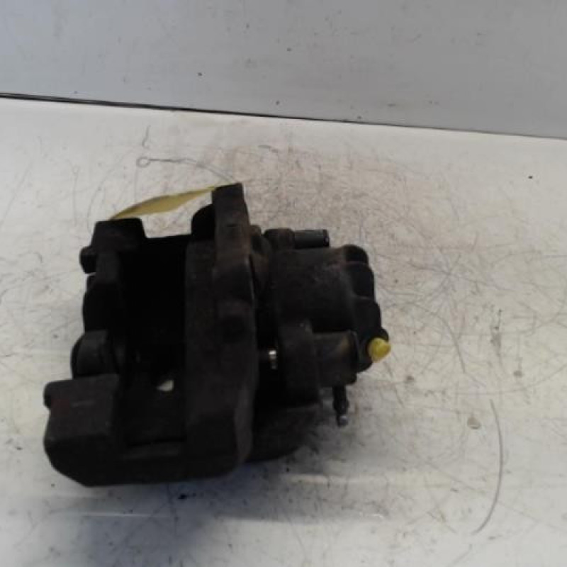 Etrier avant droit (freinage) CITROEN C4 2
