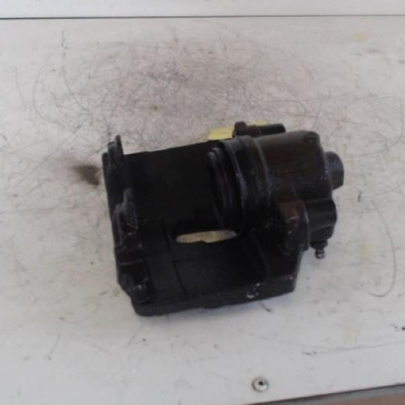 Etrier avant droit (freinage) VOLKSWAGEN GOLF 6