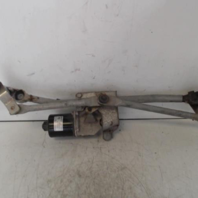 Moteur essuie glace avant BMW SERIE 1 E87