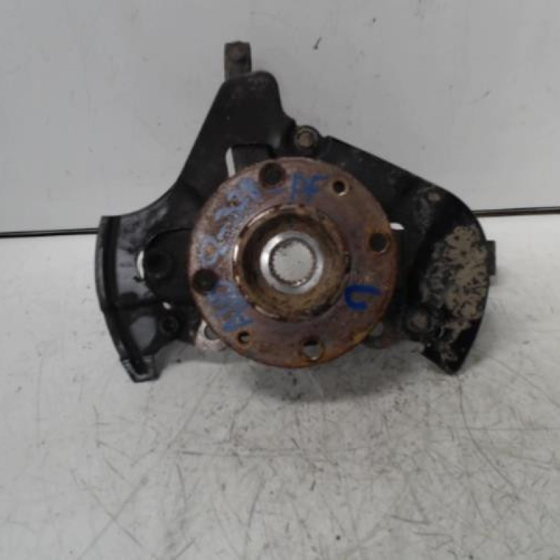 Moyeu avant droit FORD KA 2 Moyeu avant droit FORD KA 2