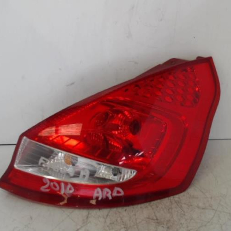 Feu arriere principal droit (feux) FORD FIESTA 6
