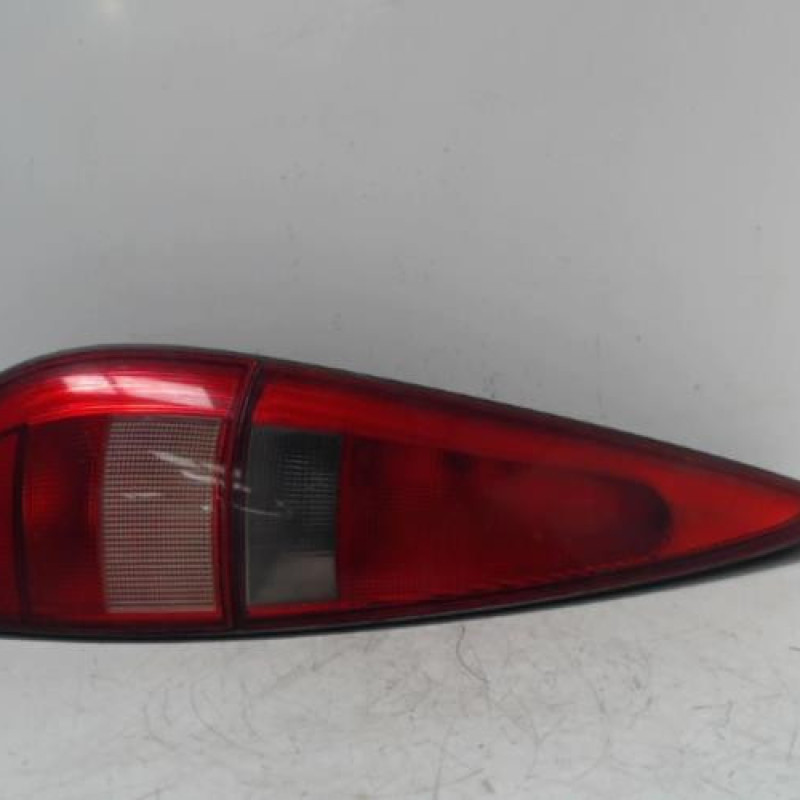 Feu arriere principal gauche (feux) RENAULT LAGUNA 1