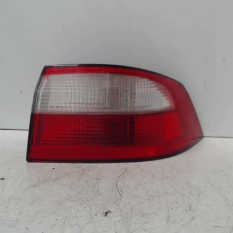 Feu arriere principal droit (feux) RENAULT LAGUNA 2