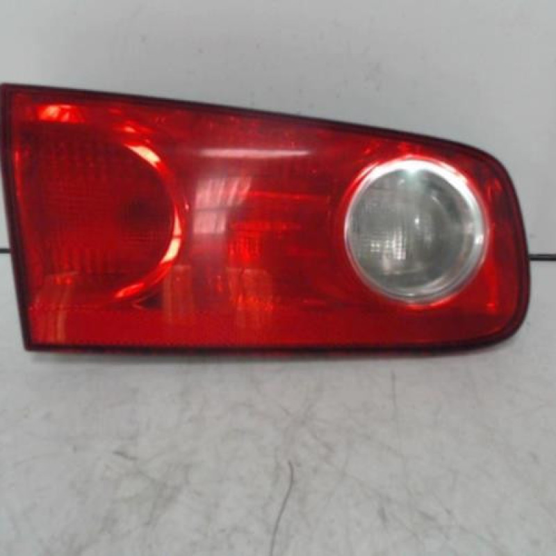 Feu arriere secondaire gauche (feux) RENAULT LAGUNA 2