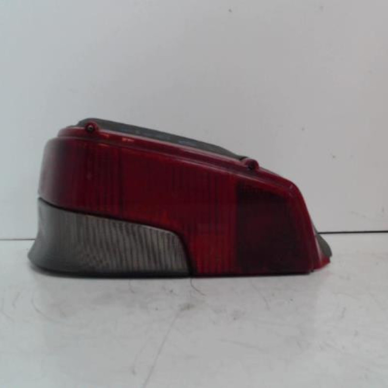 Feu arriere principal gauche (feux) PEUGEOT 106