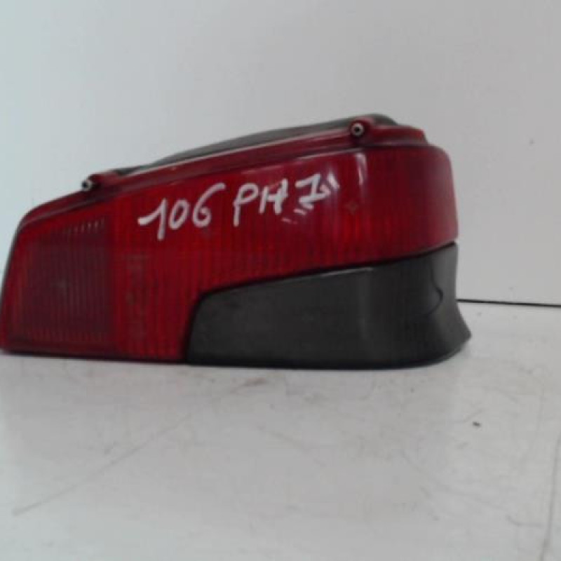 Feu arriere principal droit (feux) PEUGEOT 106