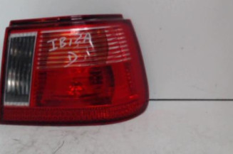 Feu arriere principal droit (feux) SEAT IBIZA 2 Photo n°1