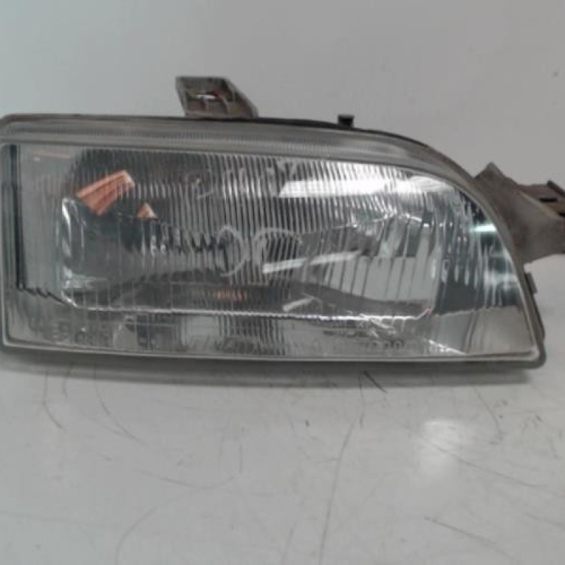Optique avant principal droit (feux)(phare) FIAT PUNTO 1