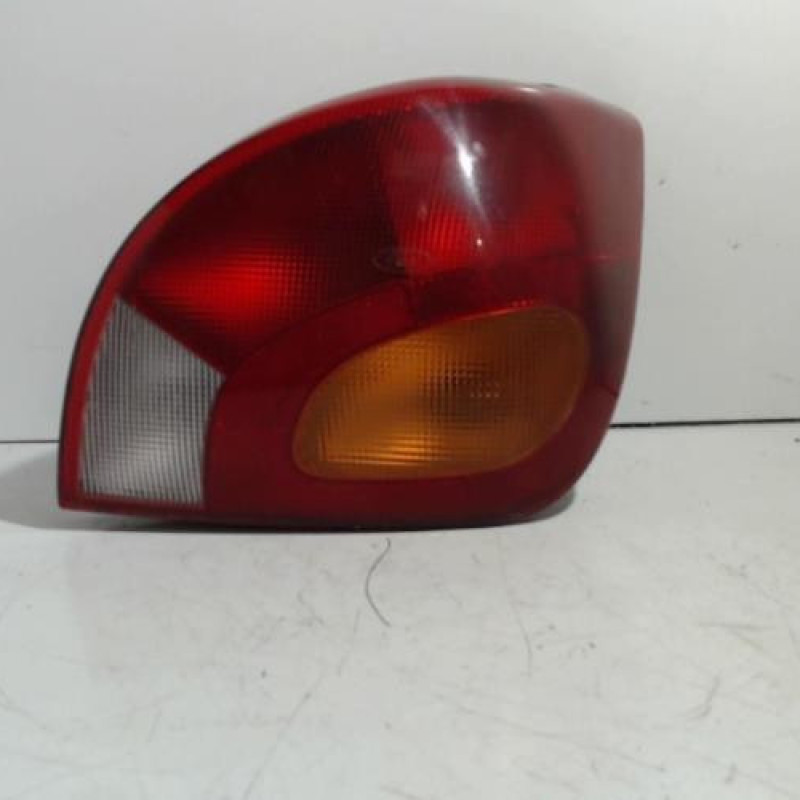 Feu arriere principal droit (feux) FORD FIESTA 4