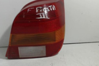 Feu arriere secondaire droit (feux) FORD FIESTA 3 Photo n°1