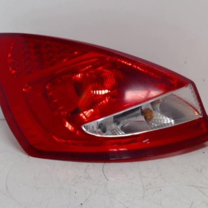 Feu arriere principal gauche (feux) FORD FIESTA 6
