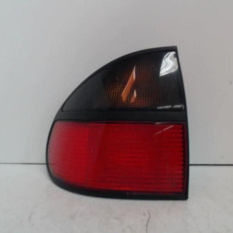 Feu arriere principal gauche (feux) RENAULT LAGUNA 1