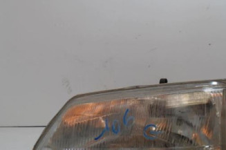 Optique avant principal gauche (feux)(phare) PEUGEOT 106 Photo n°1
