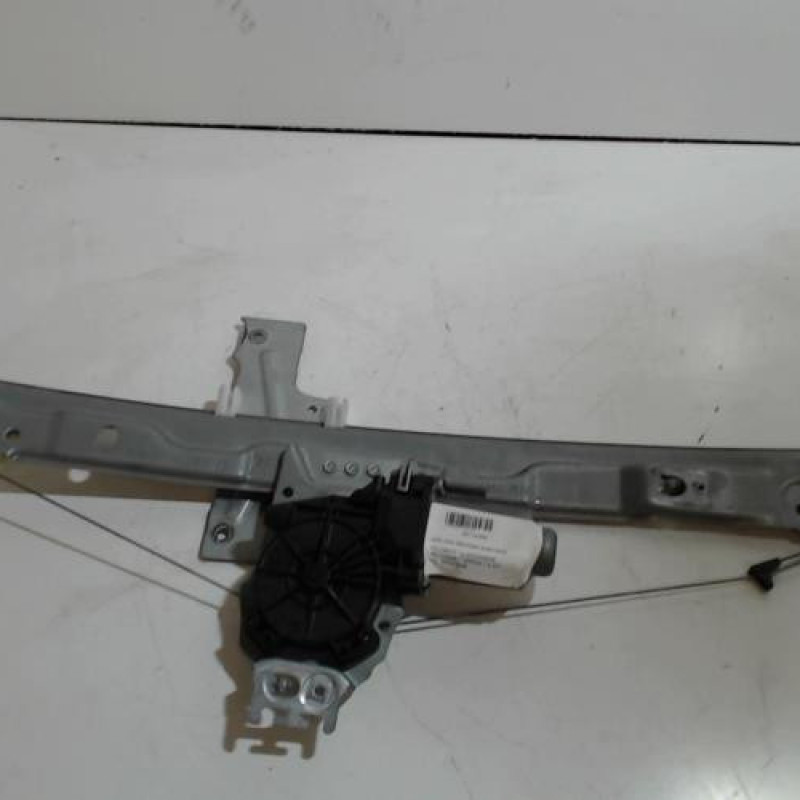 Leve vitre electrique avant droit PEUGEOT 207