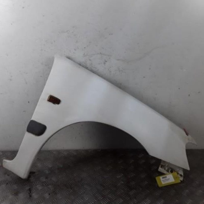 Aile avant droit PEUGEOT 106