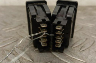 Interrupteur de leve vitre avant gauche PEUGEOT 106