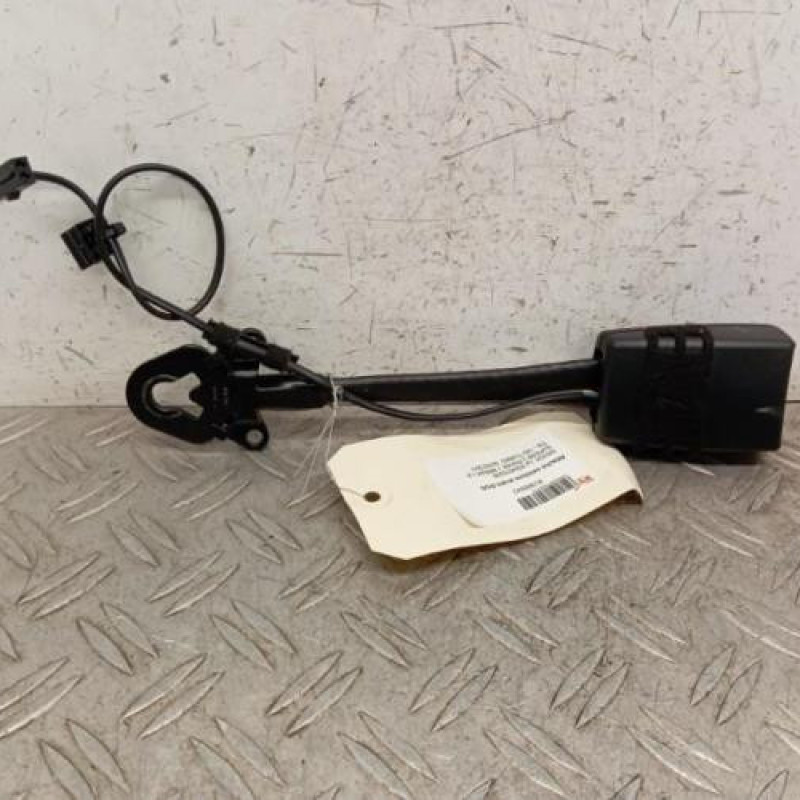 Attache ceinture avant droit SKODA SUPERB 2